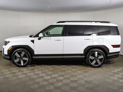 Certified 2025 Hyundai Santa Fe Limited image 19