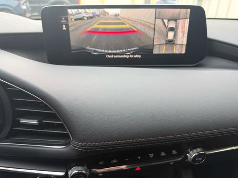 New 2026 MAZDA MAZDA3 Hatchback w/Premium Plus Pkg image 16