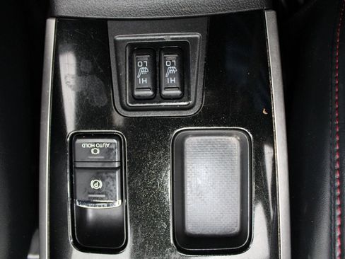 Used 2020 Mitsubishi Outlander LE image 34