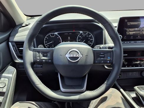Used 2026 Nissan Rogue SV w/ Cold Weather Package FWD image 15