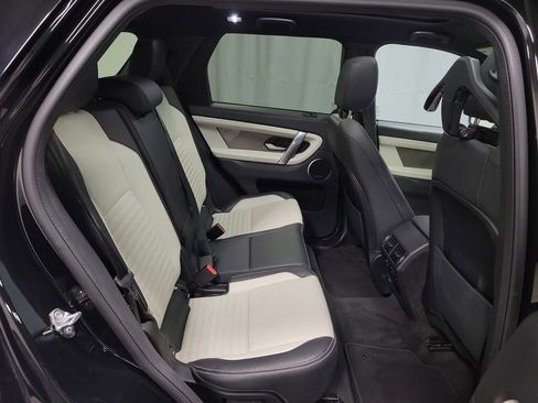 Used 2020 Land Rover Discovery Sport SE R-Dynamic image 26