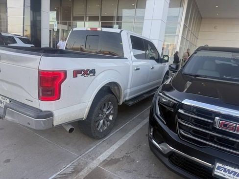 Used 2016 Ford F150 Lariat w/ Equipment Group 502A Luxury image 3