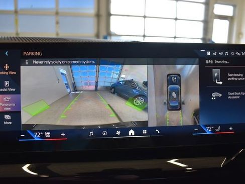 New 2026 BMW 530i xDrive w/ Premium Package image 8