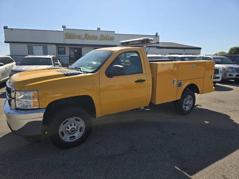 Used 2013 Chevrolet Silverado 2500 W/T AWD/4WD image 49