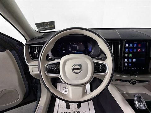 Used 2023 Volvo XC60 B5 Ultimate w/ Protection Package image 11