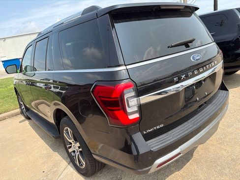 Used 2024 Ford Expedition Limited RWD image 4
