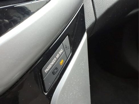 Used 2014 Chevrolet Cruze LS FWD image 15
