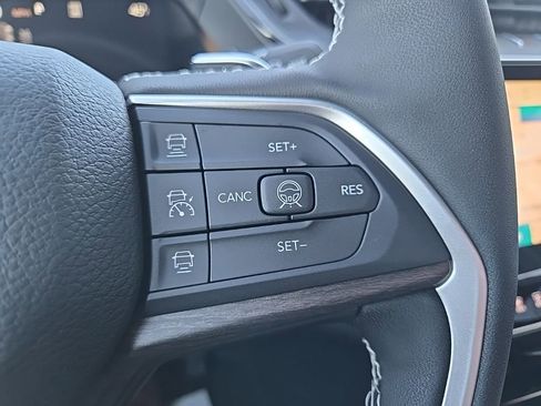 New 2026 Jeep Grand Cherokee Altitude AWD/4WD image 41