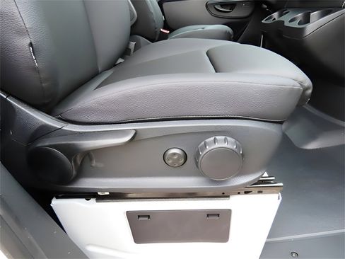 Used 2024 Mercedes-Benz Sprinter 3500 image 13