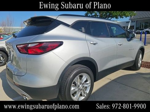 Used 2019 Chevrolet Blazer LT w/ Sound & Technology Package FWD image 4