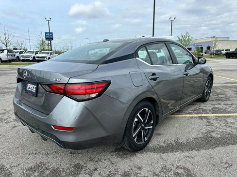 Used 2024 Nissan Sentra SV image 6