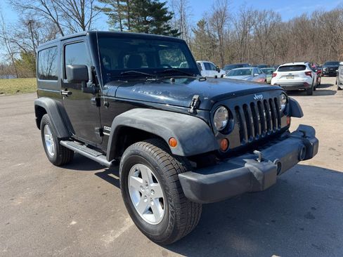 Used 2012 Jeep Wrangler Sport w/ Connectivity Group image 7