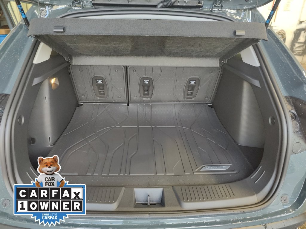 Used 2025 Chevrolet Trax LT FWD image 33