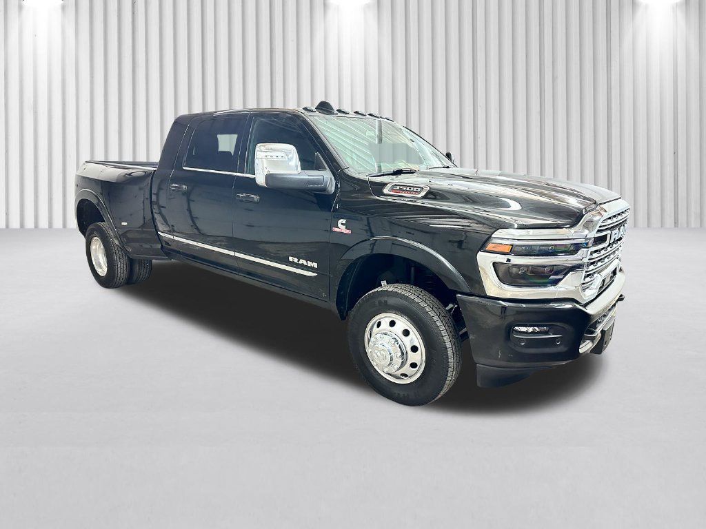 Used 2026 RAM 3500 Limited w/ Bed Utility Group AWD/4WD image 2