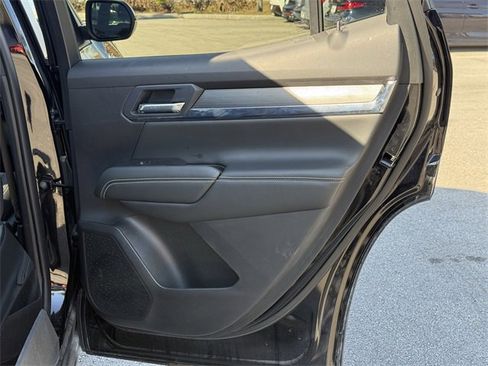 Used 2025 GMC Terrain Elevation image 36