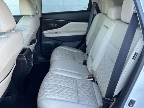 Used 2021 Nissan Murano Platinum w/ Cargo Package image 12