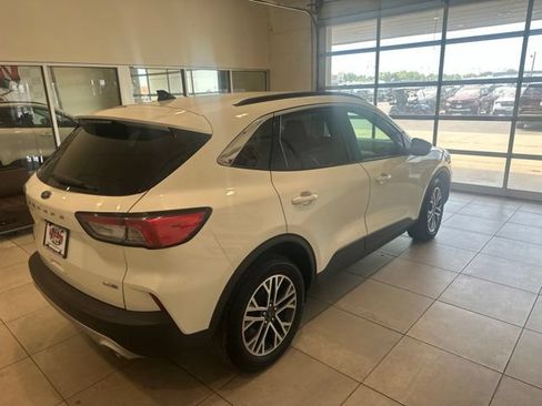 Used 2020 Ford Escape SEL AWD/4WD image 3