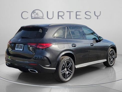 Certified 2026 Mercedes-Benz GLC 300 image 4
