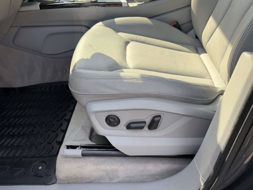 Used 2018 Audi Q7 2.0T Premium AWD/4WD image 17