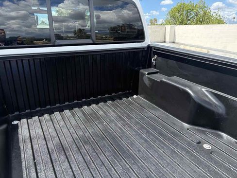 Used 2015 Toyota Tacoma PreRunner w/ SR5 Package image 21