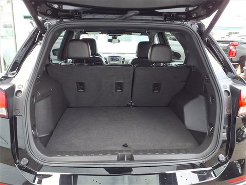 Used 2023 Chevrolet Equinox RS image 18