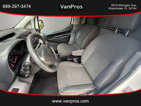 Used 2018 Nissan NV200 S FWD image 9