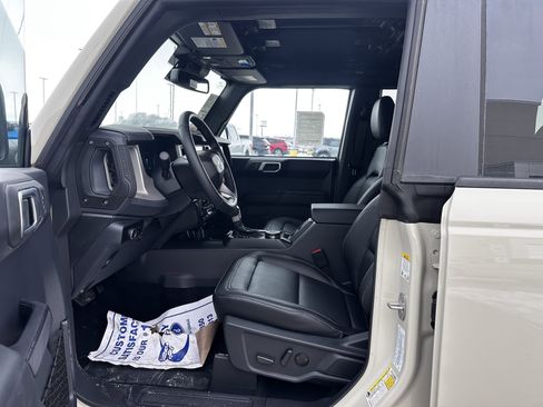 New 2025 Ford Bronco Outer Banks AWD/4WD image 5