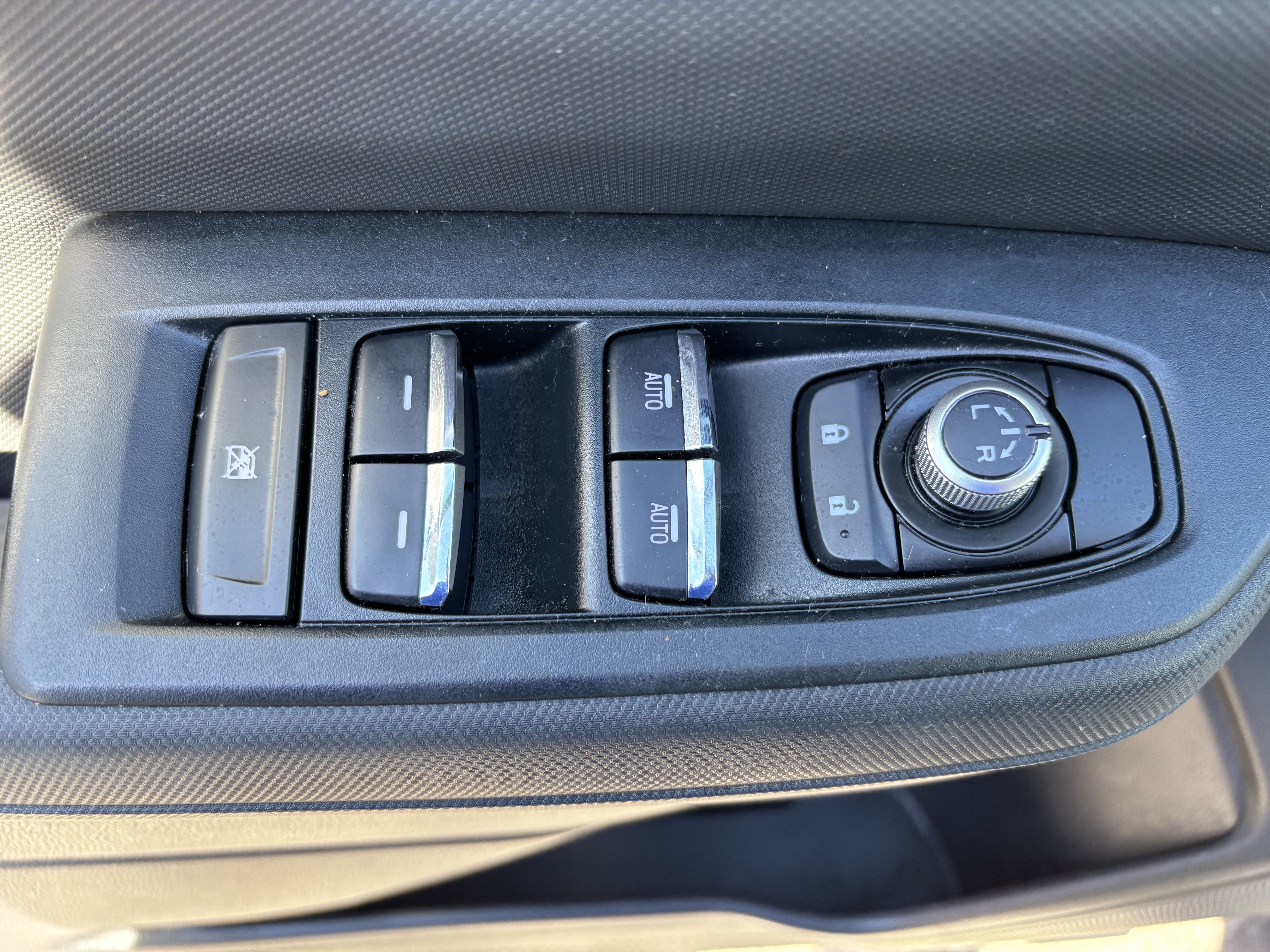 Used 2025 Subaru Forester Limited AWD/4WD image 17