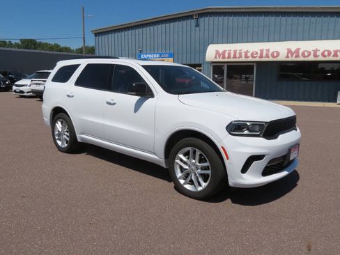 Used 2025 Dodge Durango GT AWD/4WD image 2