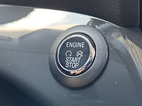 Used 2016 Ford Escape Titanium w/ Equipment Group 301A AWD/4WD image 28