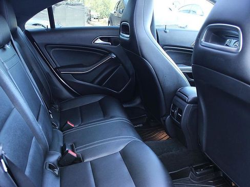 Used 2018 Mercedes-Benz CLA 250 image 16