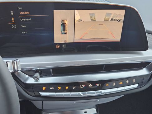 New 2025 Cadillac Lyriq Sport AWD/4WD image 18