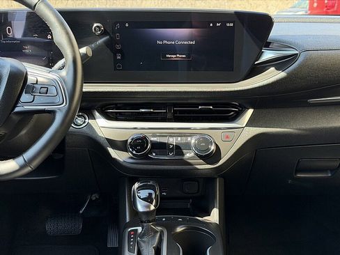 Used 2024 Buick Envista Preferred w/ Convenience I Package image 9