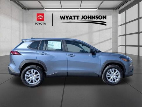 New 2026 Toyota Corolla Cross L image 6