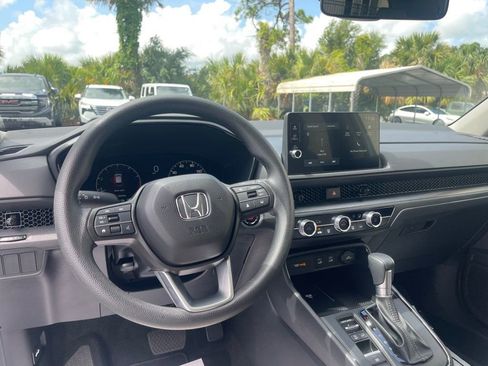 Used 2026 Honda CR-V LX image 12