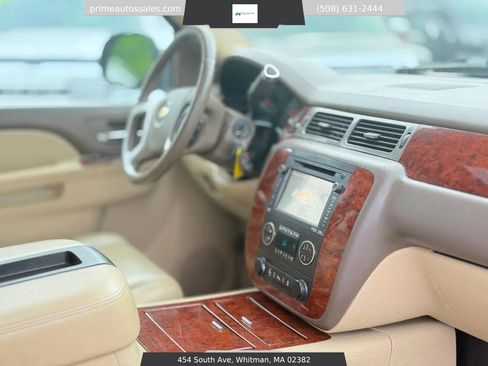 Used 2013 Chevrolet Tahoe LTZ AWD/4WD image 34
