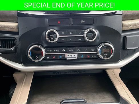 Used 2022 Ford Expedition Limited image 15
