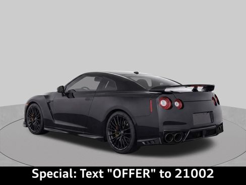 Used 2024 Nissan GT-R Premium w/ Premium Interior Package AWD/4WD image 7
