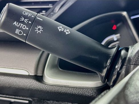 Used 2018 Honda Civic EX image 11