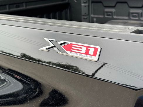 New 2026 GMC Sierra 1500 Elevation w/ Elevation Premium Package AWD/4WD image 7