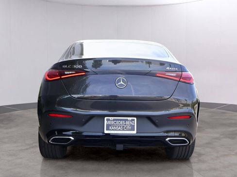 Used 2025 Mercedes-Benz GLC 300 4MATIC image 6