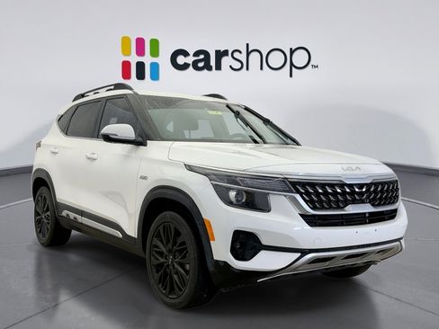 Used 2022 Kia Seltos Nightfall Edition image 7