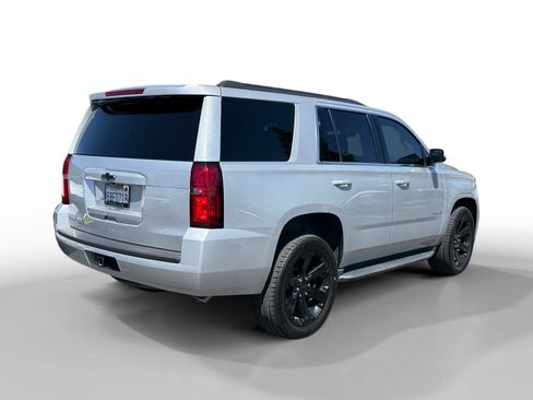 Used 2017 Chevrolet Tahoe LS w/ Enhanced Driver Alert Package RWD image 5