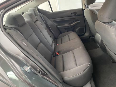 Used 2023 Nissan Altima 2.5 SV image 12