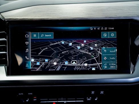 Used 2022 Audi Q4 e-tron Premium Plus image 44