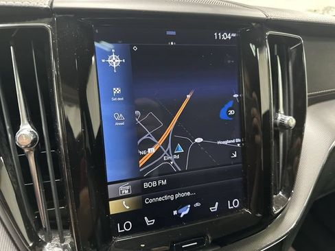 Used 2020 Volvo XC60 T5 R-Design AWD/4WD image 12