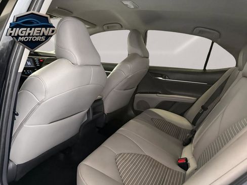 Used 2019 Toyota Camry SE image 15