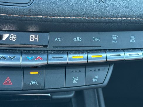 Used 2021 Cadillac XT4 Sport image 30