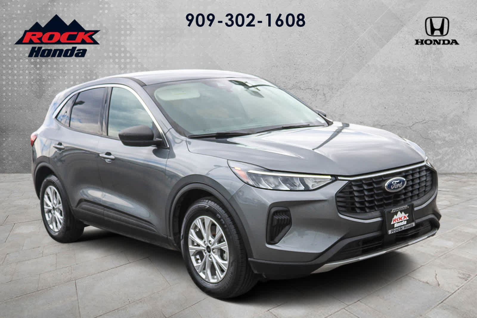 Used 2024 Ford Escape Active FWD image 3