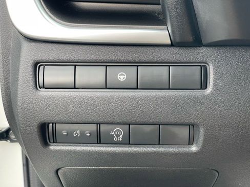 Certified 2023 Nissan Rogue SV image 13